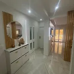 Au Centre شقة مالقة