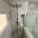 Au Centre شقة *