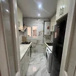 Au Centre شقة