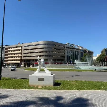 Au Centre *